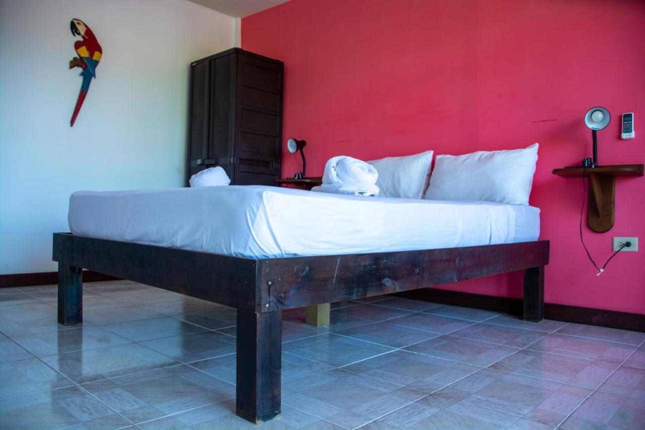 Hotel Los Balcones Over Seas Bocas del Toro Exterior foto